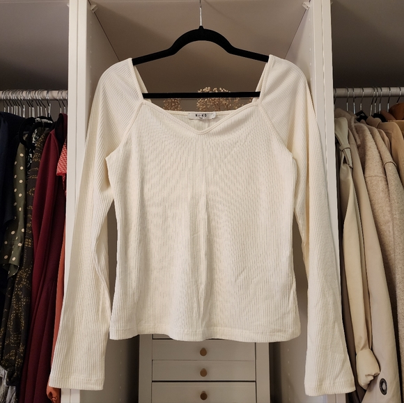 NWOT NA-KD Top - Picture 2 of 8